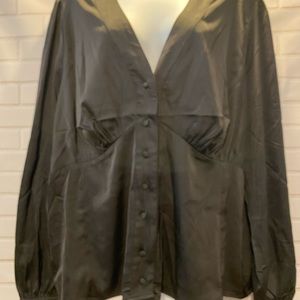 Torrid new black satin button front top